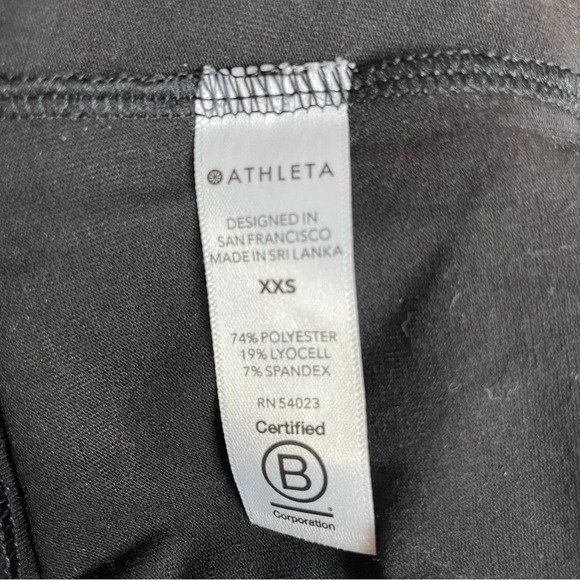 Athleta essence flow top solid black 11726 - Picture 5 of 6